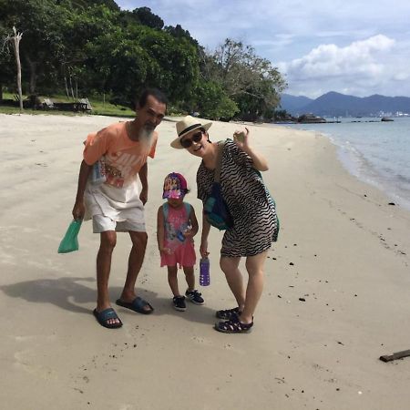 Wild Pasir Panjang Hotel Pulau Tuba Exterior photo