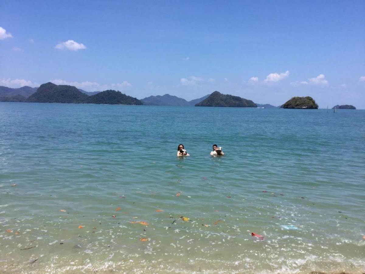 Wild Pasir Panjang Hotel Pulau Tuba Exterior photo